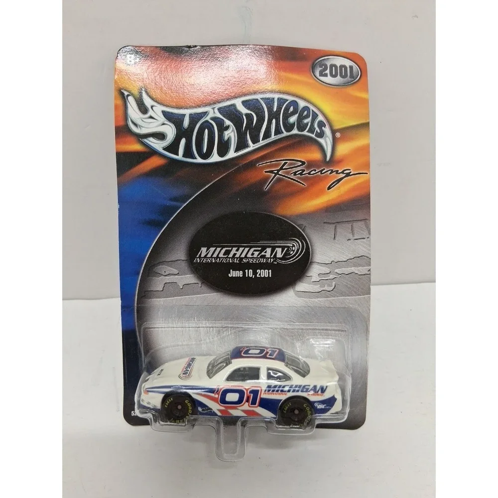 Hot Wheels Racing Michigan International Speedway June 10 2001 #01 Diecast 1:64